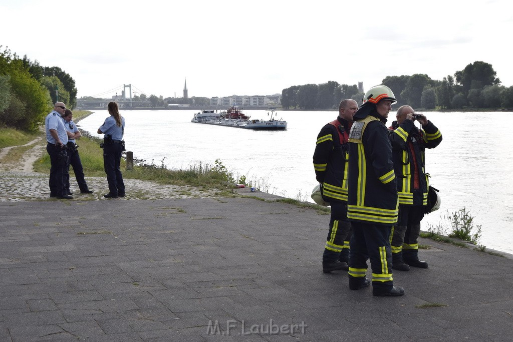 Schiff 1 Koeln in Hoehe der Koelner Zoobruecke P189.JPG - Miklos Laubert